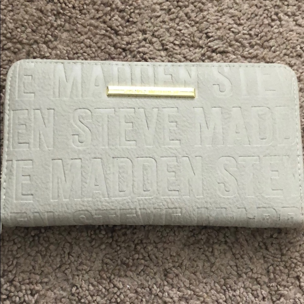Brand new Steve Madden wallet
